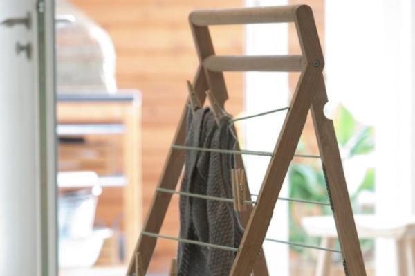 Types of clothesline for your clothes - Pyramid-shaped clothesline 