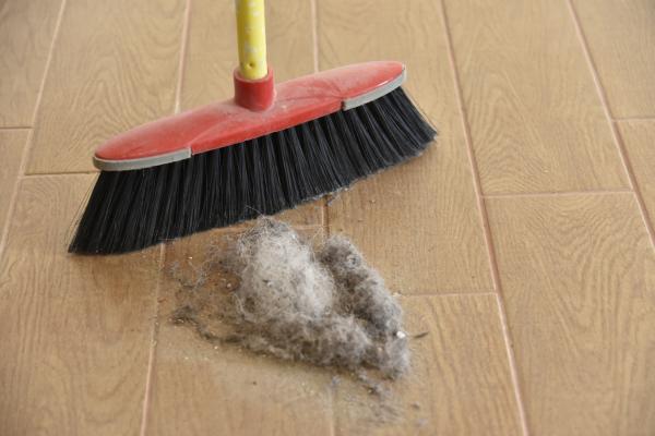 How to clean the broom - How to clean a plastic broom