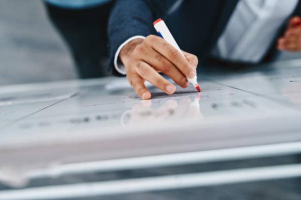 How to Clean a Whiteboard - Dry Erase Marker