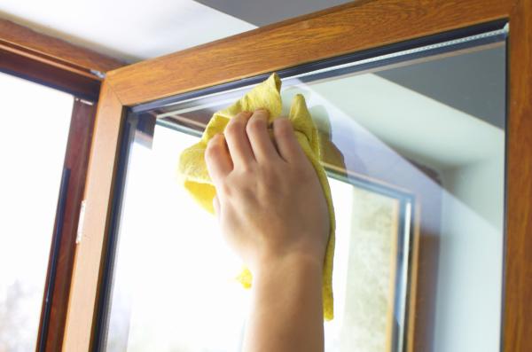 How to clean glass so that it is perfect - How to remove difficult stains from glass