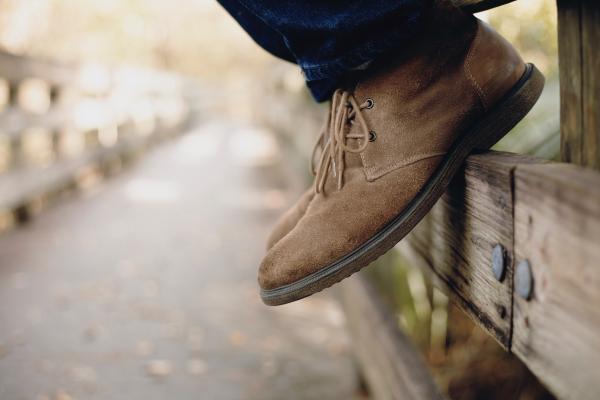 How to clean suede shoes - How to clean suede shoes with baking soda step by step