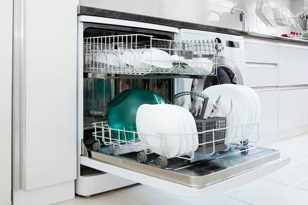 How to remove bad smell from dishwasher - Let the dishwasher dry