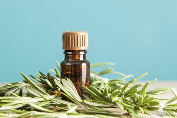 How to make an air freshener with essential oils - Step 3