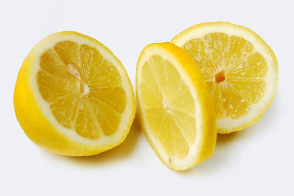 How to remove the smell of bleach from your hands - Remove the smell of bleach from your hands with lemon