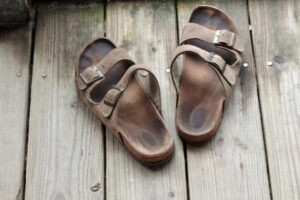 How to clean leather sandals