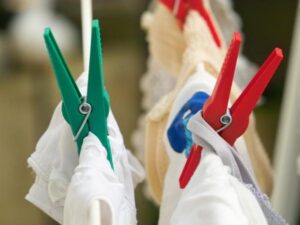 How to hang clothes inside the house