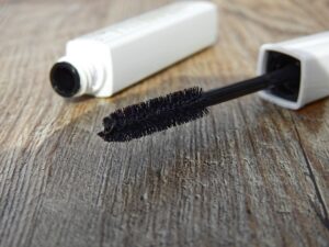 How to remove mascara from clothes