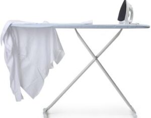 Tricks for ironing clothes