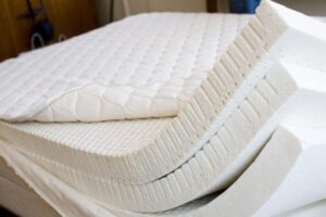 How to clean a latex mattress