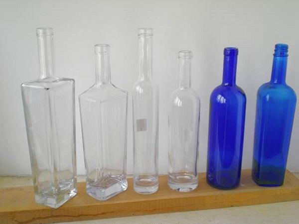 How to clean the inside of bottles